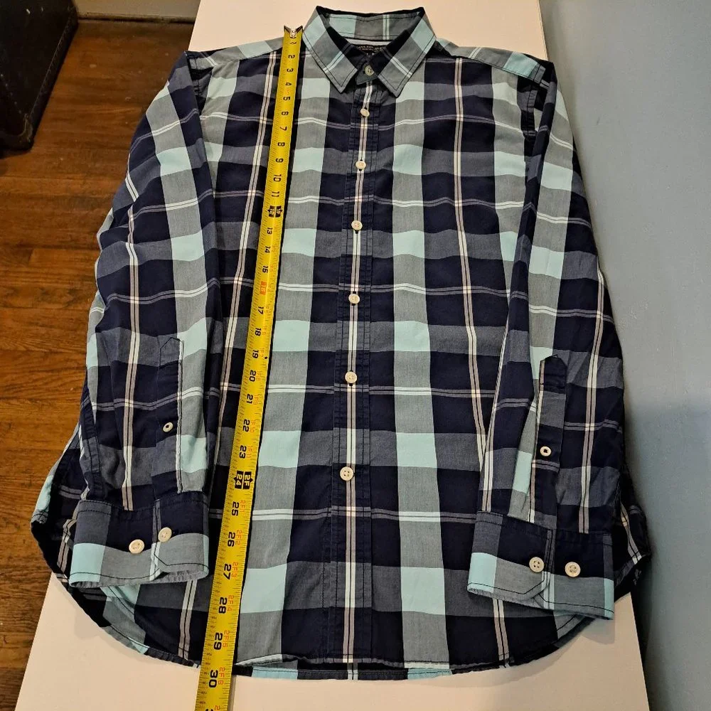 Banana Republic Soft Wash Slim Fit Men's Medium Button Down Long Sleeve Shirt